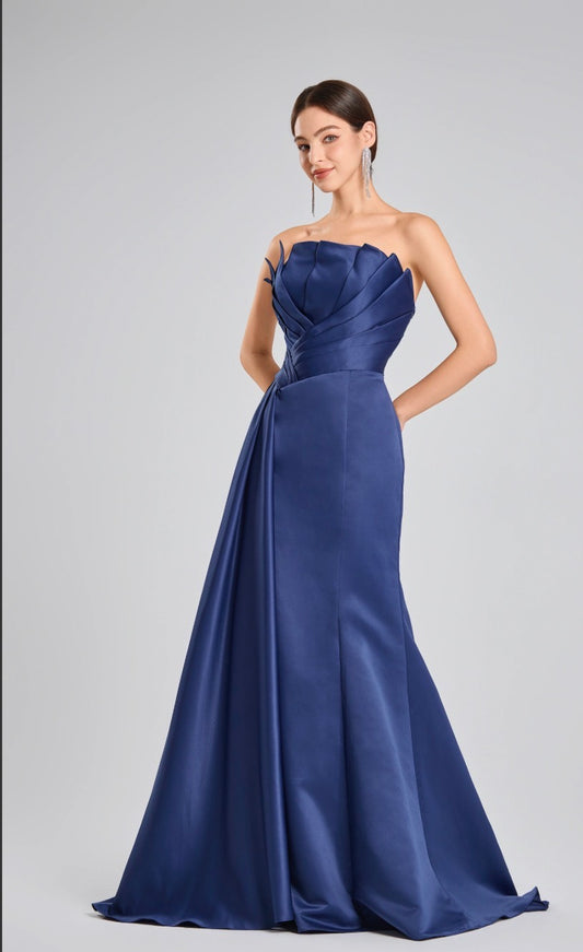 Robe bustier drapée marine coupe fourreau avec fente