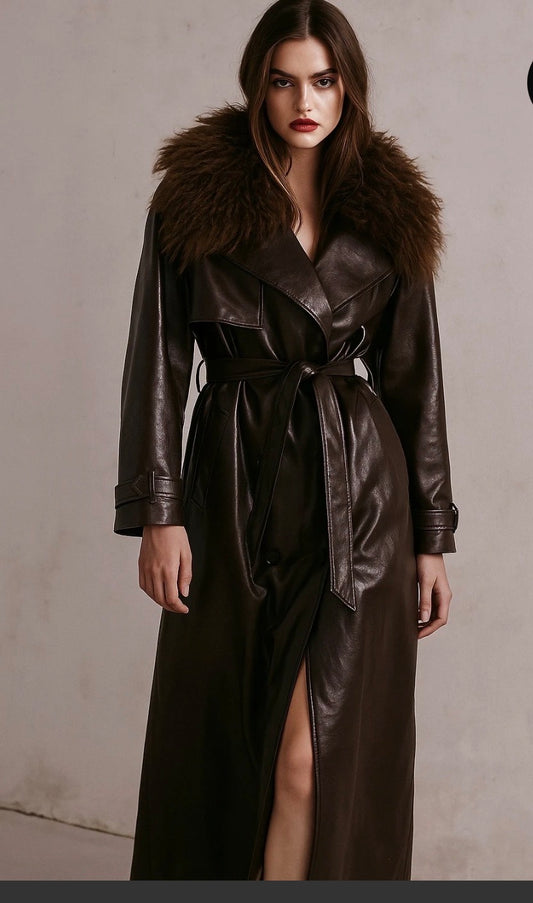 Manteau long effet cuir col fourrure