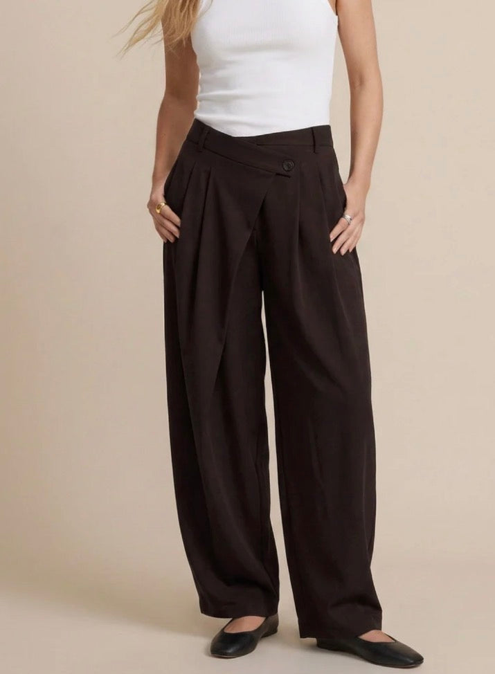 Pantalon fluide à fermeture asymétrique